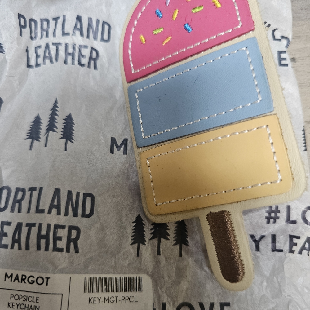 Portland Leather Keychain - Picture 3 of 3